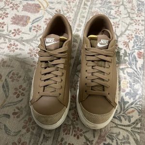 Nike Women’s Blazer Low Platform in Dark Driftwood